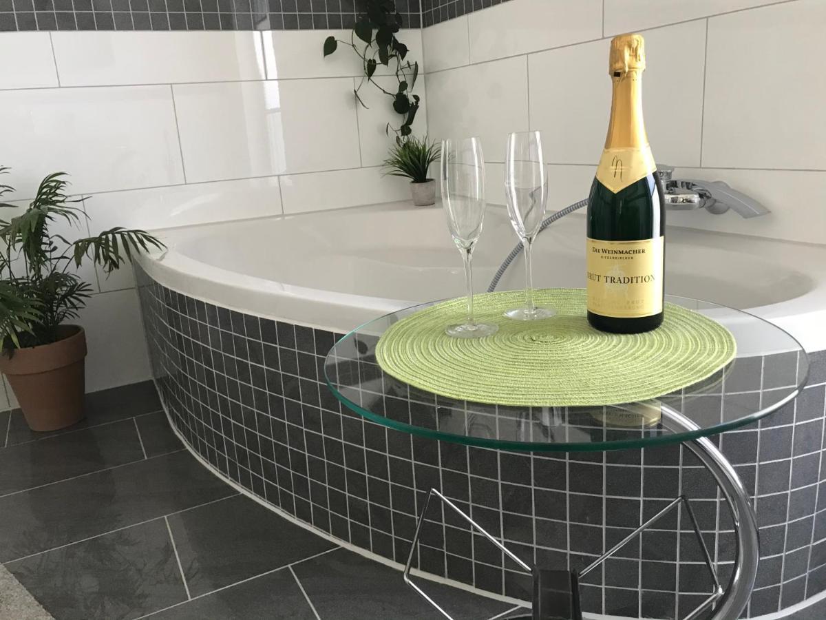 Ferienwohnung „Anhaide“ Woerth am Rhein Ngoại thất bức ảnh